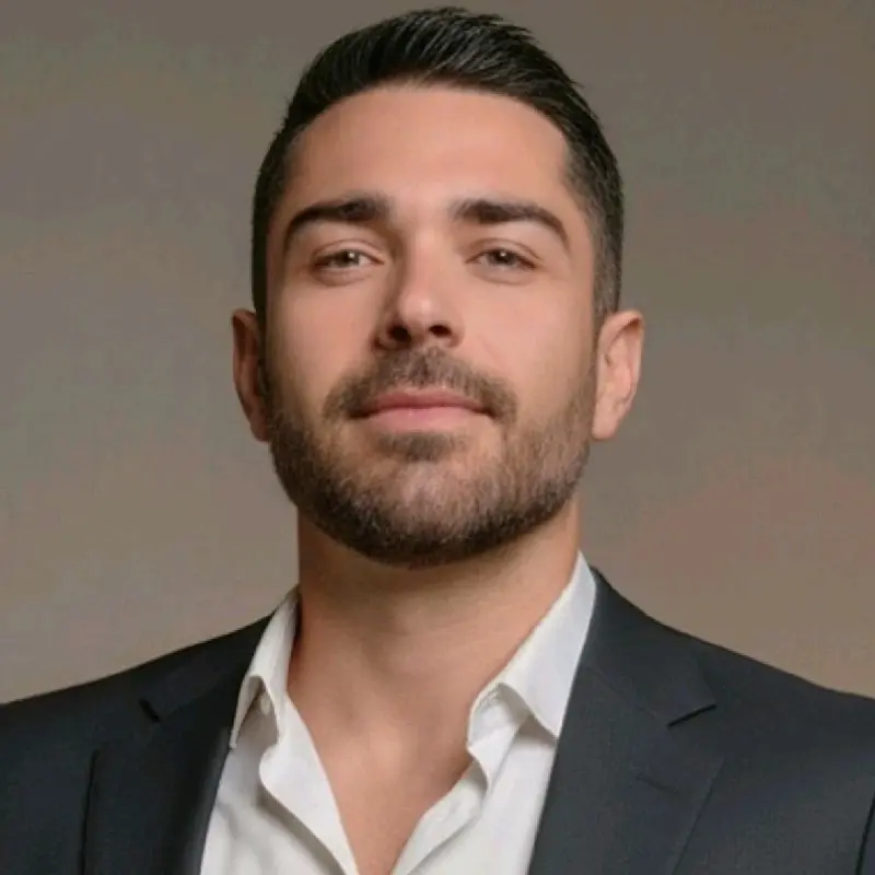 Retrato: Luis Rodrigo Tobar